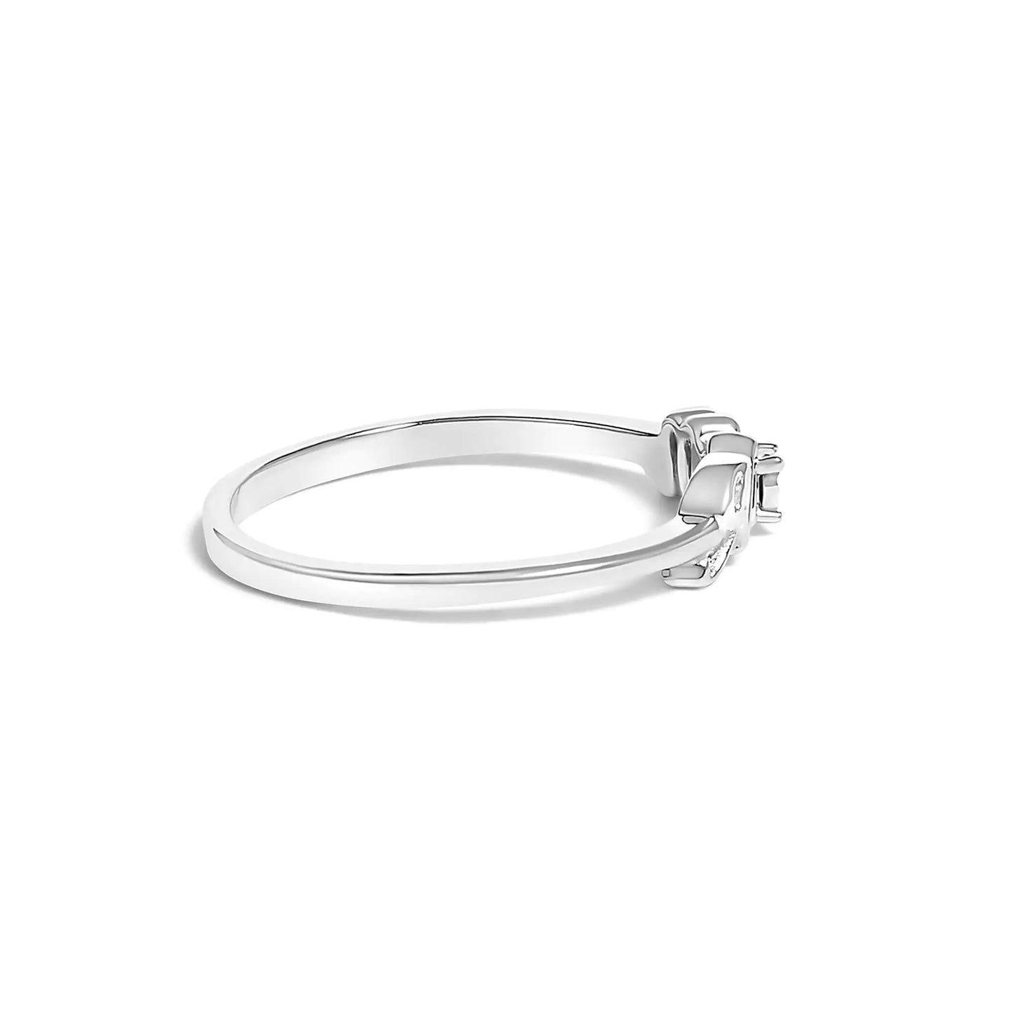 .925 Sterling Silver Diamond Accent "MOM" Ring (J-K Color, I2-I3 Clarity)